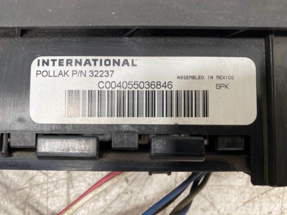 International 8600 Electronics