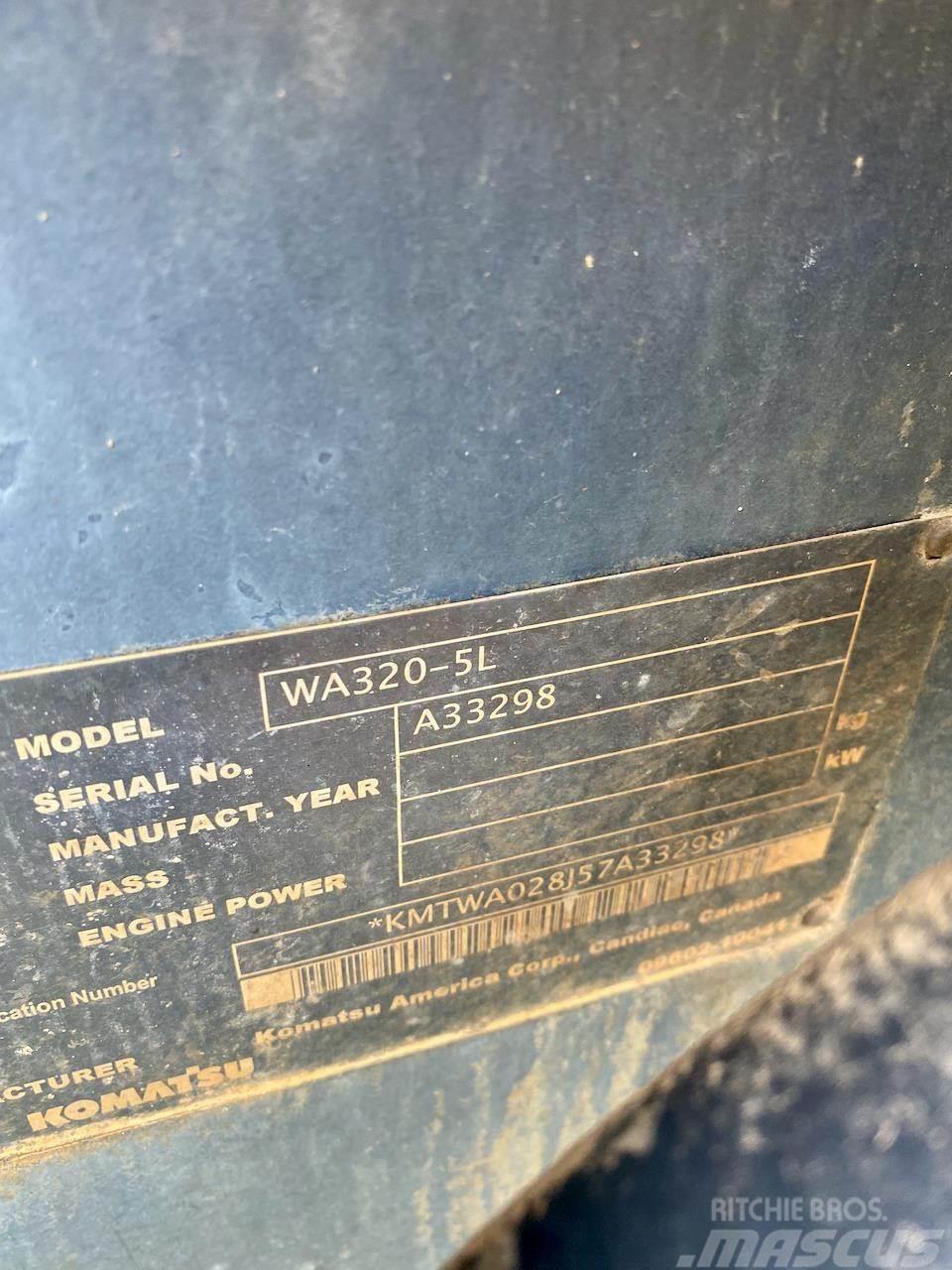Komatsu WA320-5 Iekrāvēji uz riteņiem