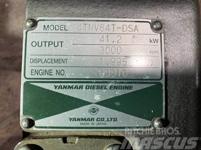 Yanmar 4TNV84T-DSA Dzinēji