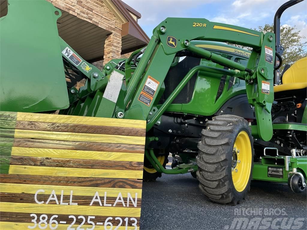 John Deere 2032R Kompaktie traktori