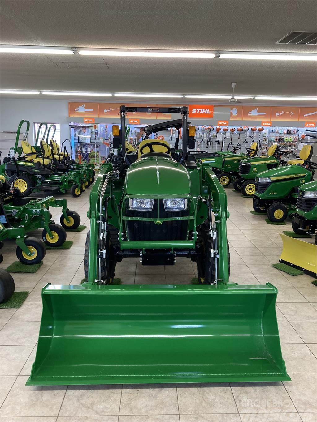 John Deere 3038E Kompaktie traktori