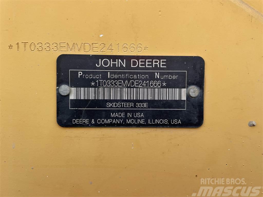 John Deere 333E Mini iekrāvēji