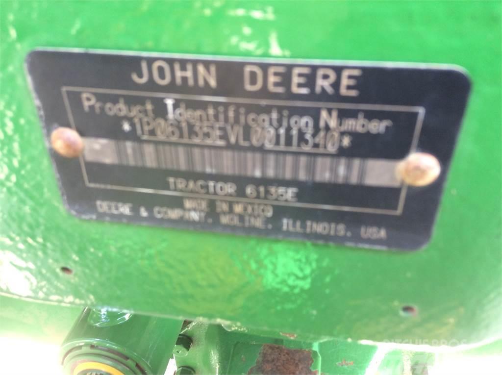 John Deere 6135E Traktori