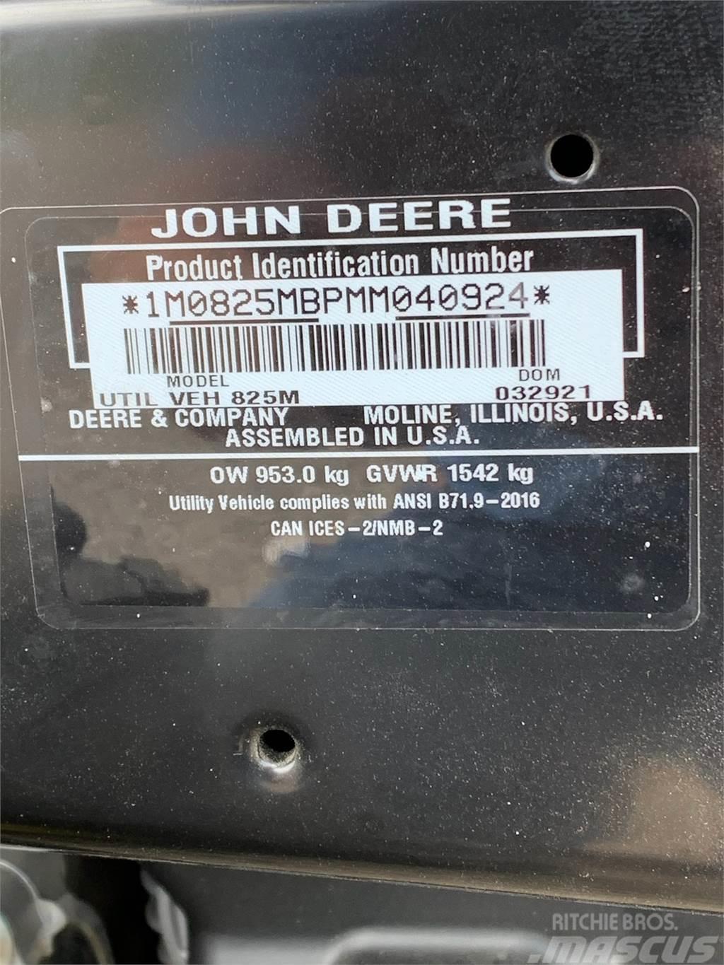 John Deere XUV 825M S4 Komunālās mašīnas