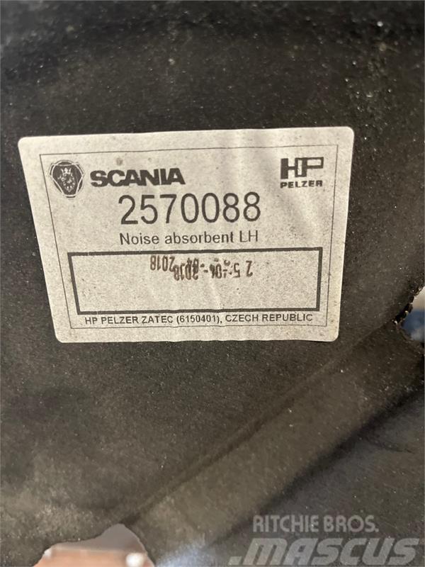 Scania  CAB FLOOR 2570088 Citas sastāvdaļas