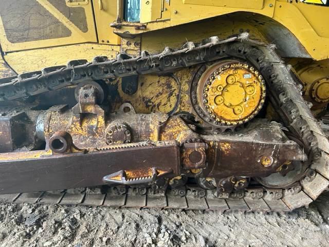 CAT D8T Kāpurķēžu buldozeri