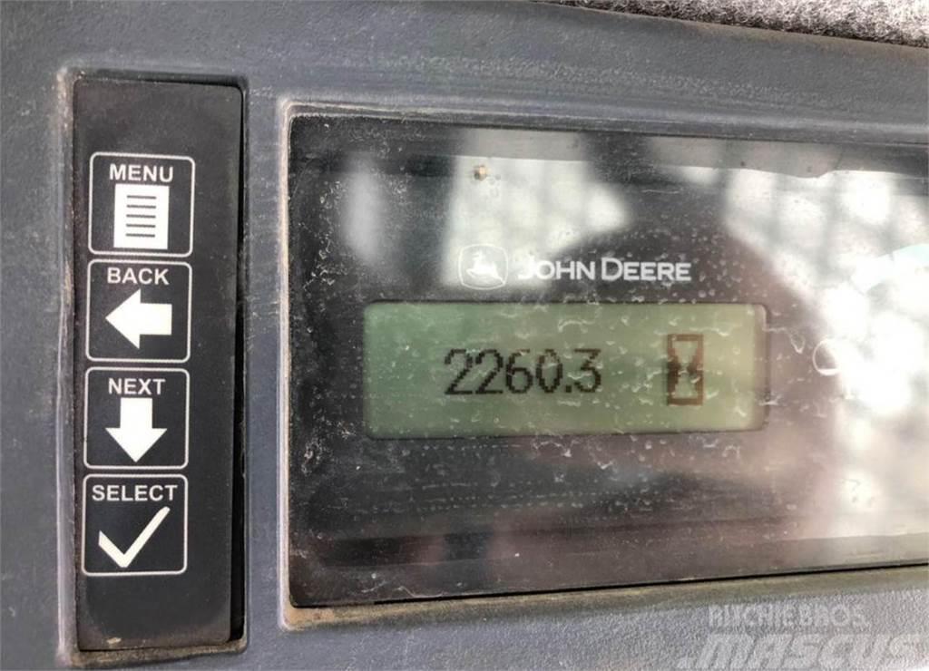 John Deere 323D Lietoti riteņu kompaktiekrāvēji