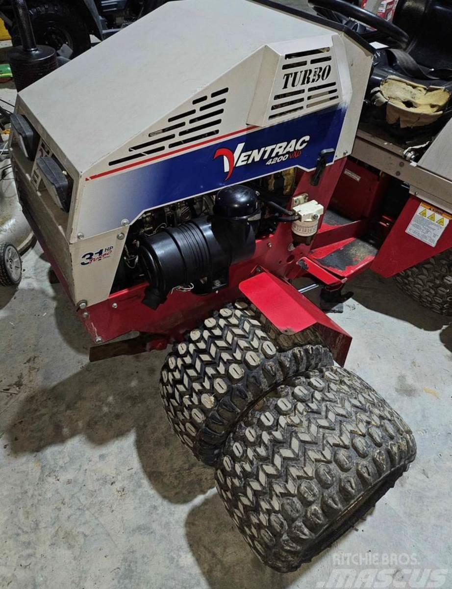 Ventrac 4200 VXD Traktori