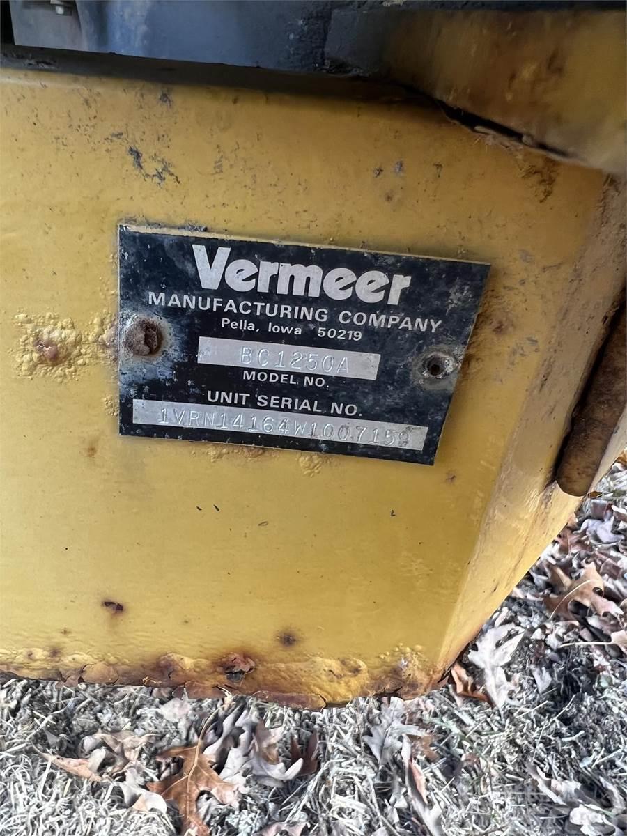 Vermeer BC1250A Koksnes šķeldotāji