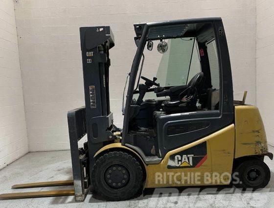 CAT Lift Trucks 2EPC8000 Citi