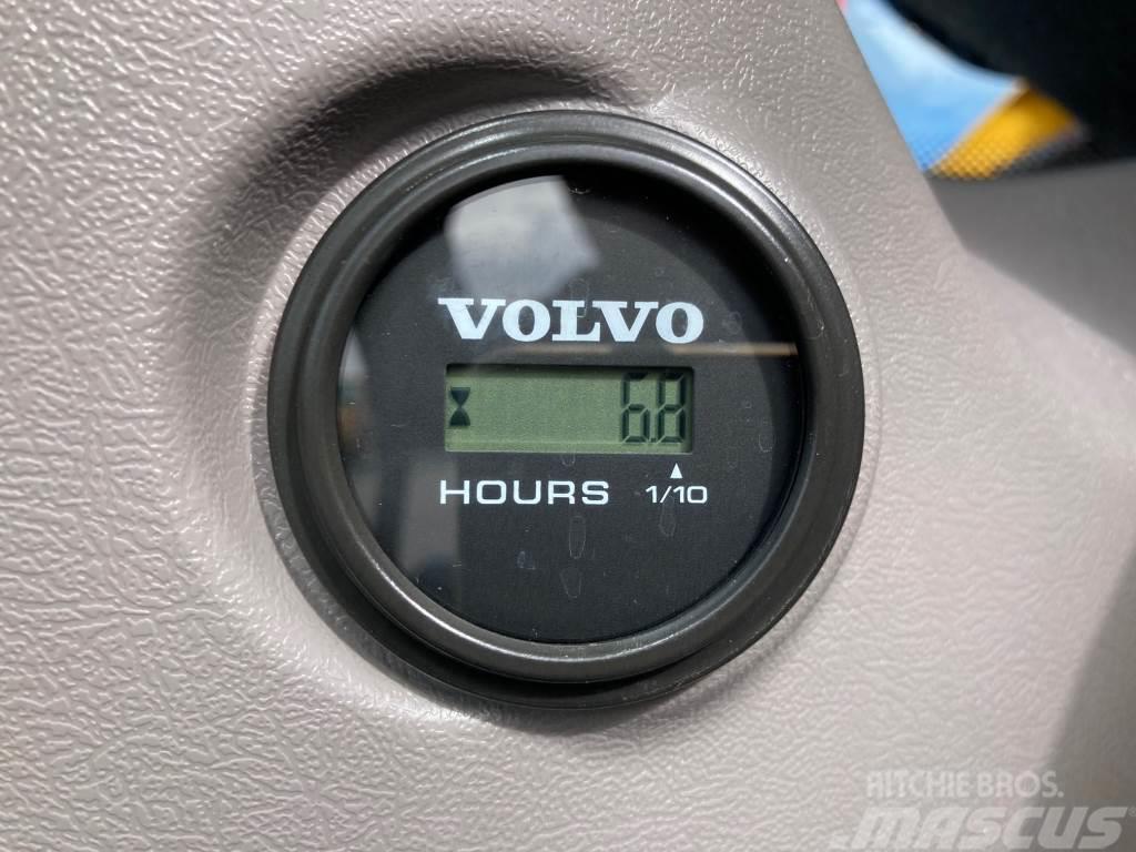 Volvo EC300EL + 700MM TELAT + RASVARI + PROBO-OHJATTU LU Kāpurķēžu ekskavatori
