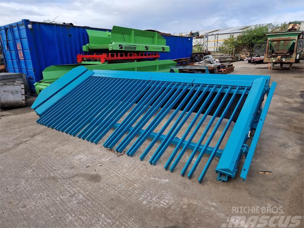  New / Un-Used Powerscreen 14ft Tipping Grid Sieti