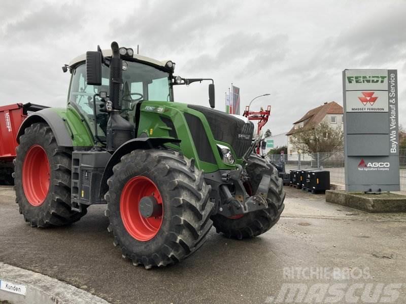 Fendt 828 Vario ProfiPlus S4 Traktori