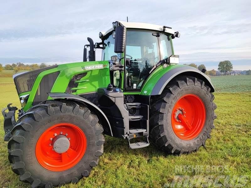 Fendt 828 VARIO S4 PROFI+ Traktori