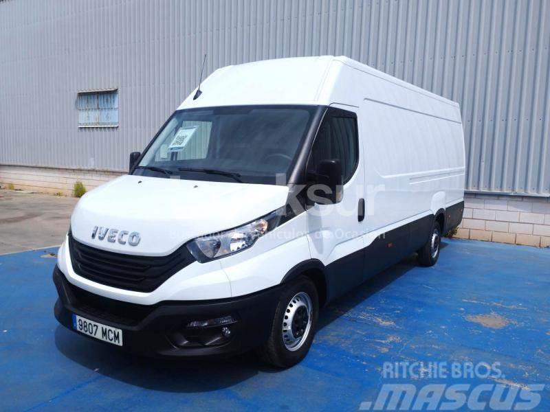 Iveco DAILY 35S16 16M3 Furgons