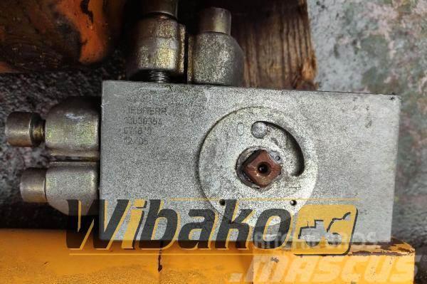 Liebherr Cylinder lock / safety valve Liebherr R904C 100003 Citas sastāvdaļas