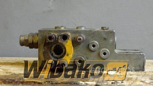 Liebherr Cylinder valve Liebherr R912 Citas sastāvdaļas