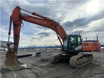 Hitachi ZX350LC-5B Crawler Excavator w/ Digging Bucket.