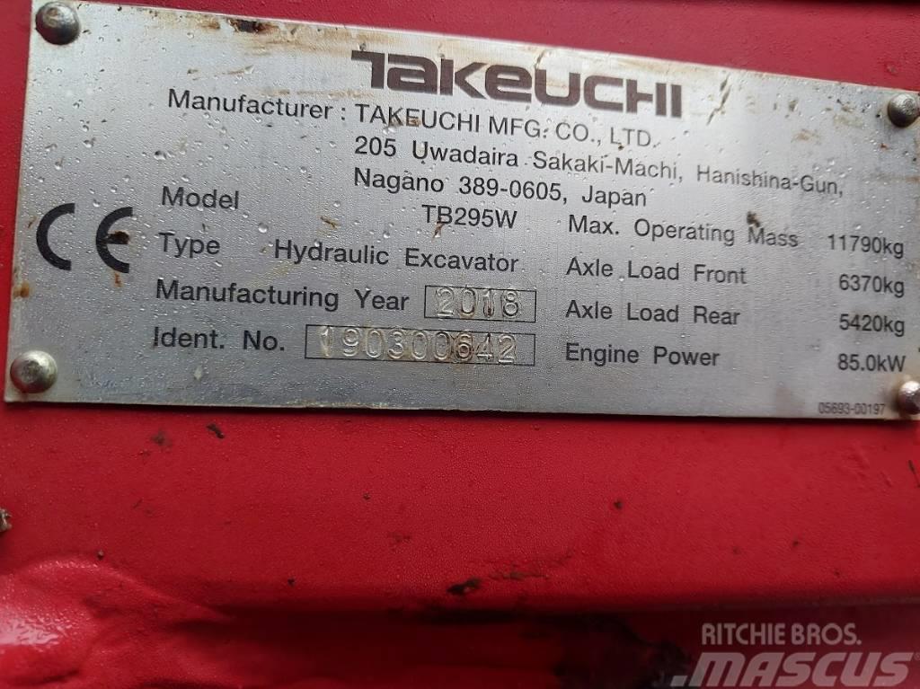 Takeuchi TB295W Ekskavatori uz riteņiem