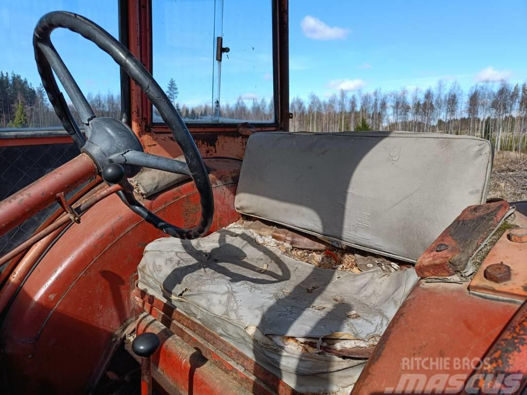 Belarus T40 traktori - VIDEO Traktori