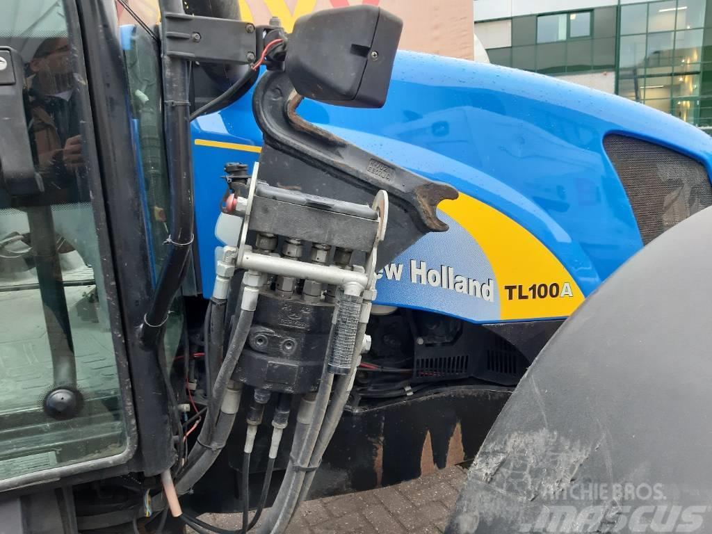New Holland TL 100 A Traktori