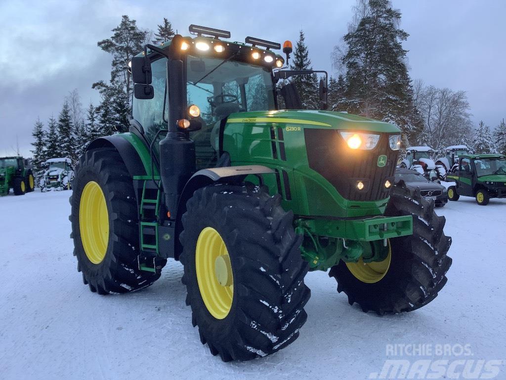 John Deere 6230 R Traktori