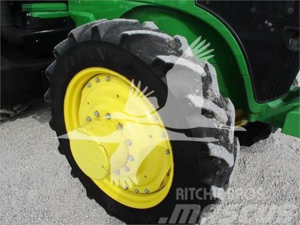John Deere 7230R Traktori