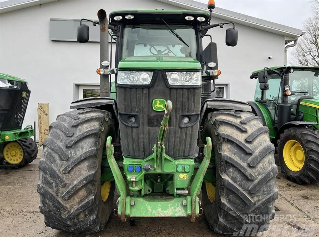 John Deere 7230 R Traktori