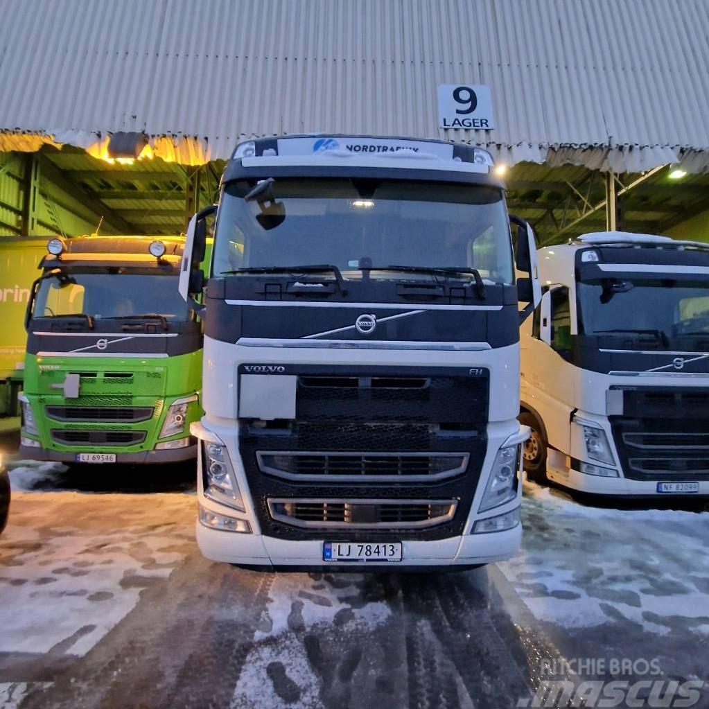 Volvo FH 551 HP Smagās mašīnas ar konteineriem