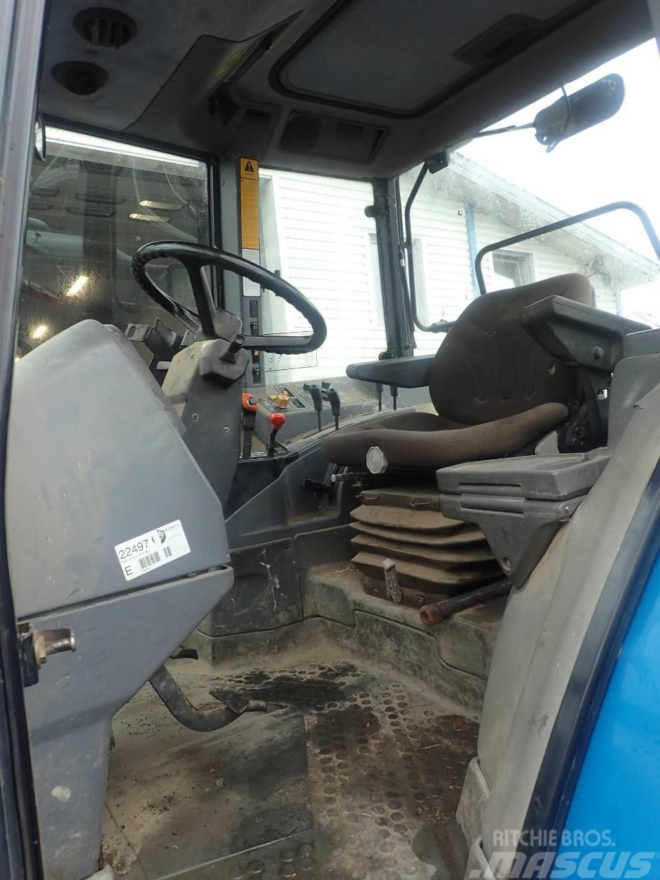 New Holland 7840 Traktori