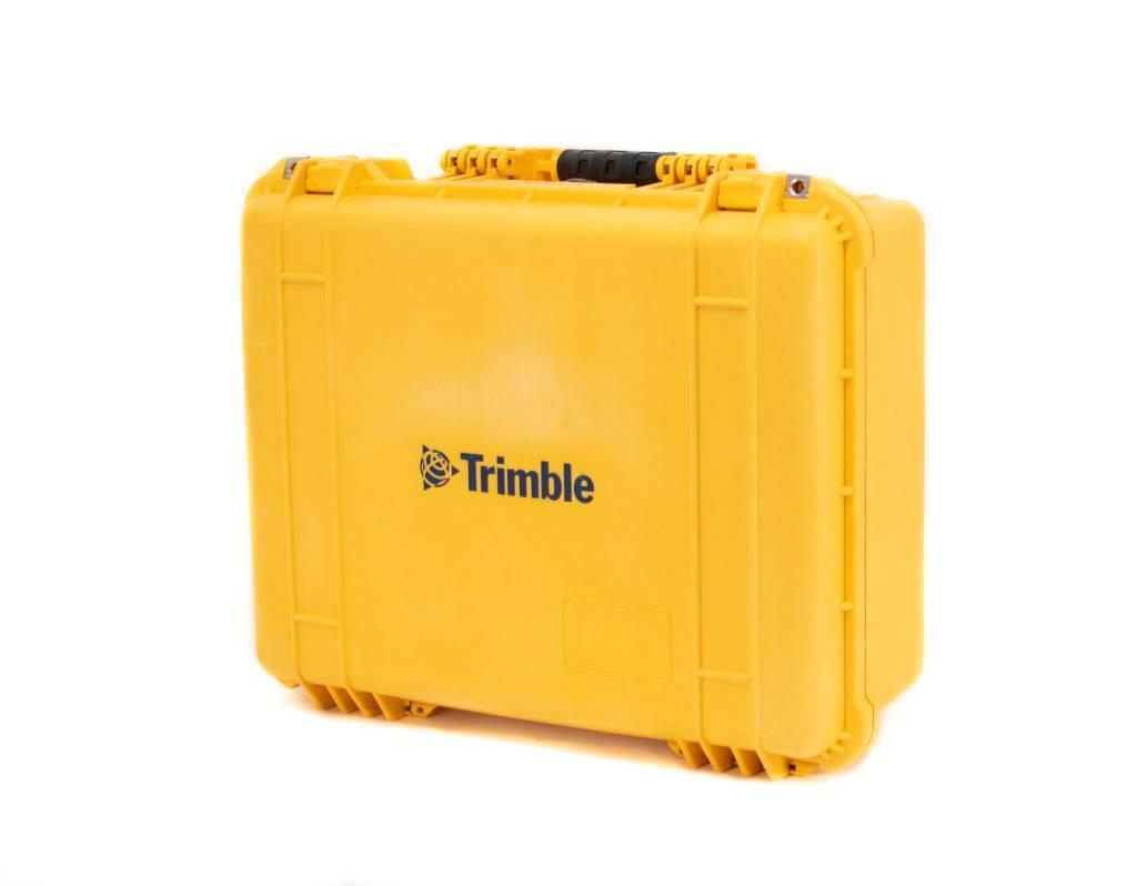 Trimble Dual SPS985 900 MHz GPS Base/Rover Receiver Kit Citas sastāvdaļas