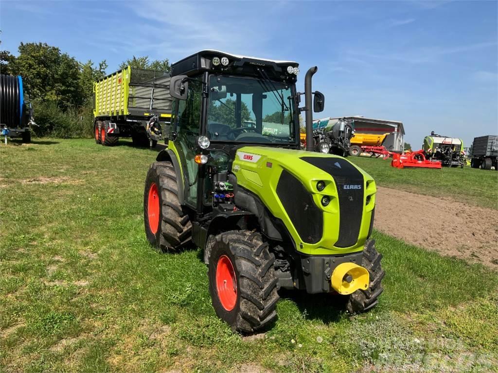 CLAAS Nexos 260 M Advanced Kompaktie traktori
