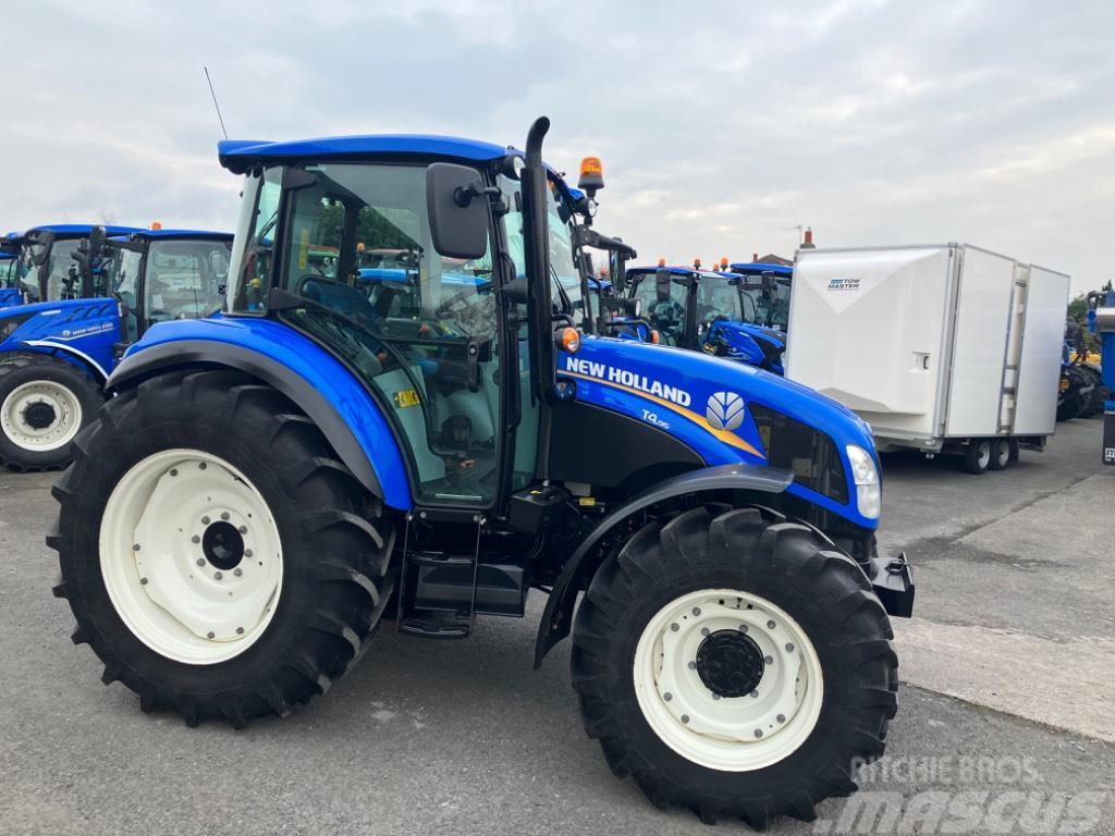 New Holland T4.95 Traktori