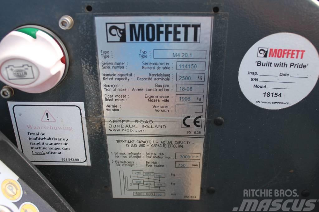 Moffett M4 20.1 Kravas mašīnām piestiprināmie pacēlāji