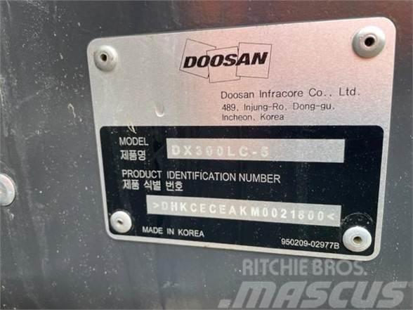 Doosan DX300 LC-5 Kāpurķēžu ekskavatori