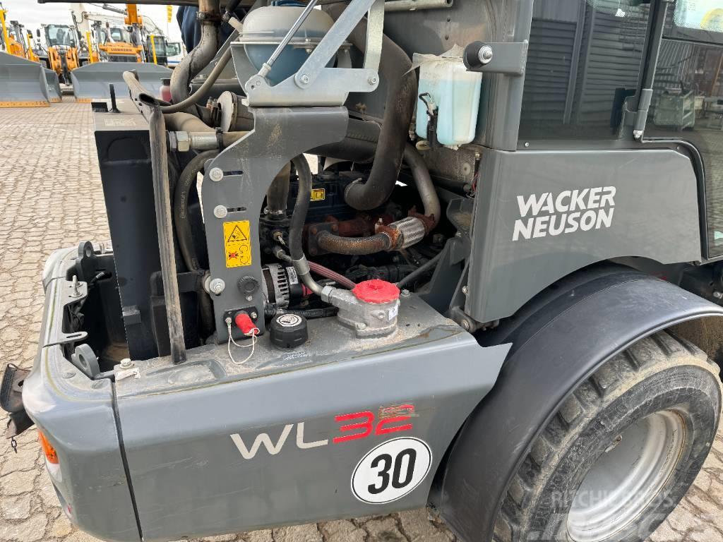 Wacker Neuson WL 32 Iekrāvēji uz riteņiem