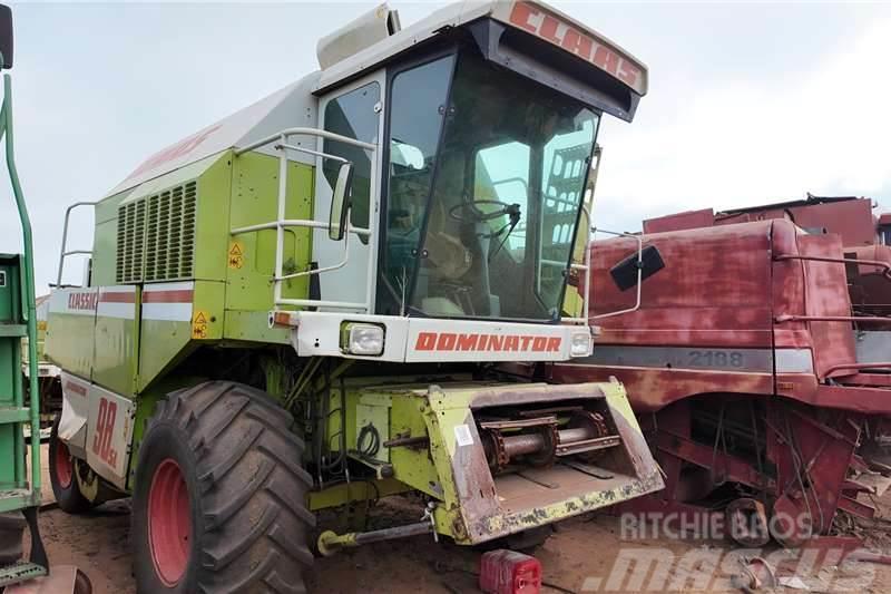CLAAS Dominator 98SL Now stripping for spares. Citi