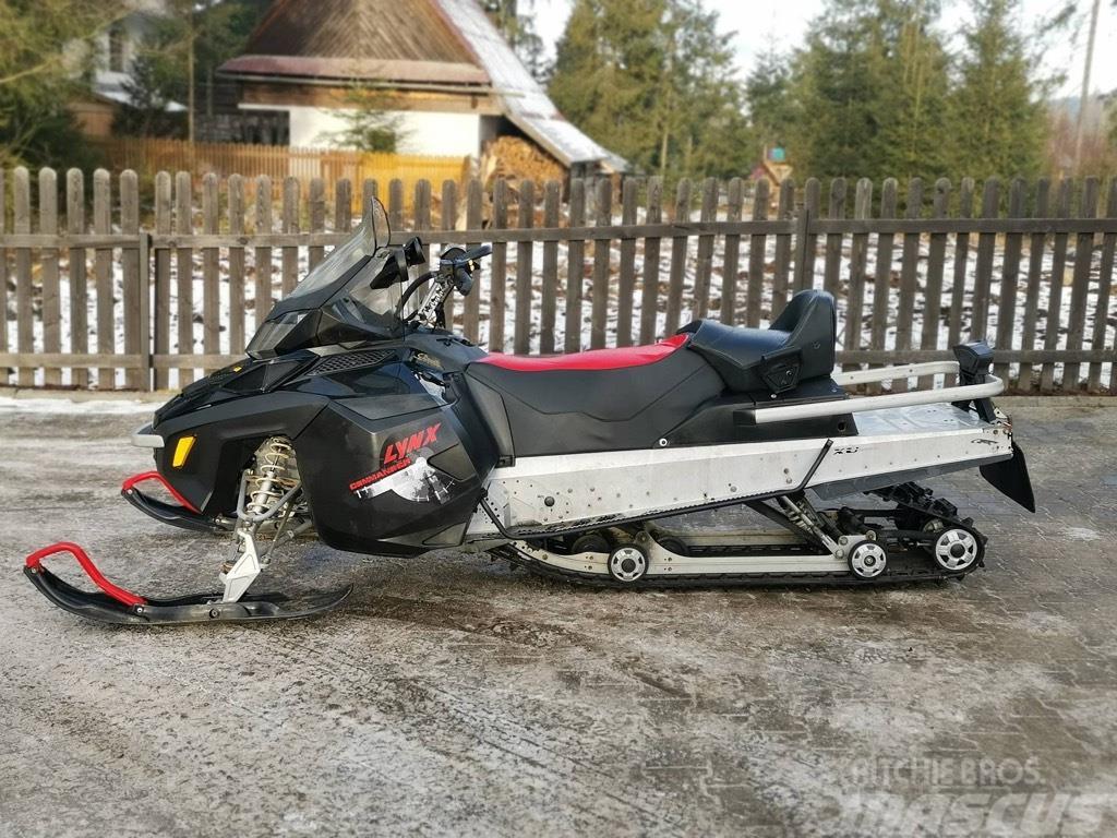 Lynx Commander 600 E-TEC Sniega motocikli