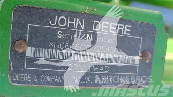 John Deere 608C Ražas novākšanas galvas