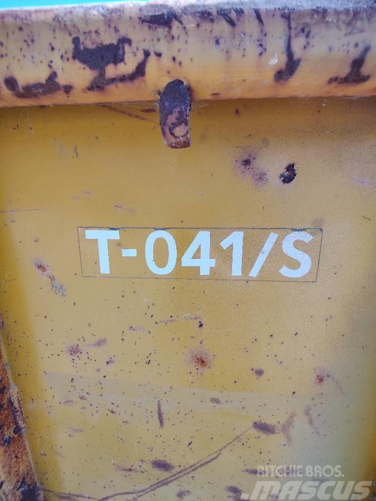 Möre T-041/S Treileri-pašizgāzēji