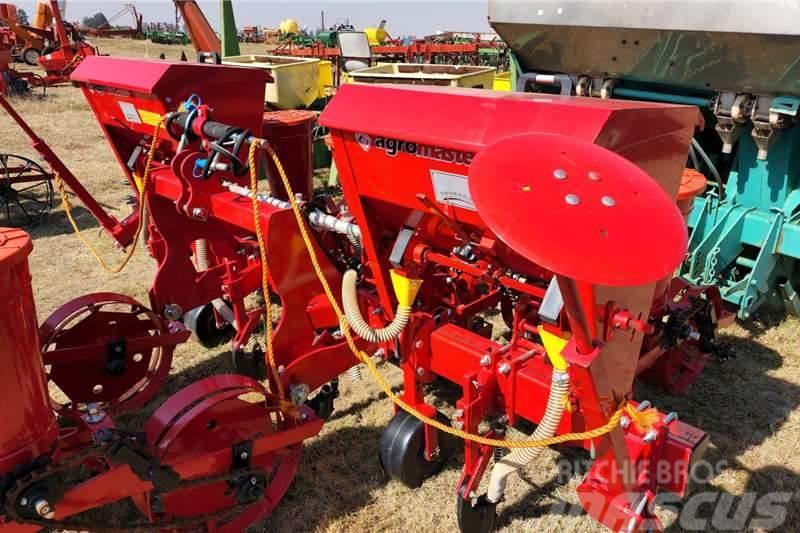 Agromaster 4 row planter Maize and Soya Citi