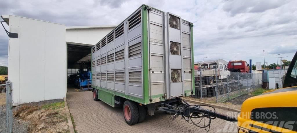  Przyczepa 2 osiowa do transportu zwierząt Dzīvnieku transportēšanas piekabes