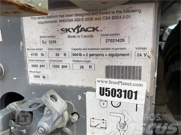 SkyJack SJ III 3226 Šķerveida pacēlāji