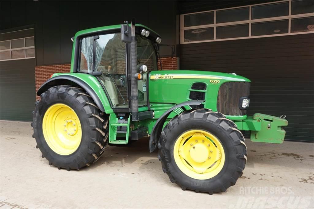 John Deere 6630 Premium PQ nur 3600 Std. Traktori