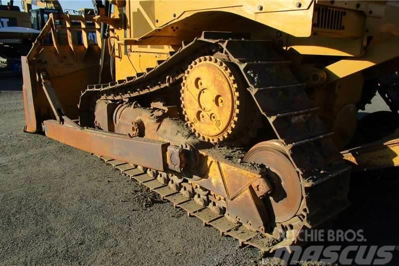 CAT D6R2 Kāpurķēžu buldozeri