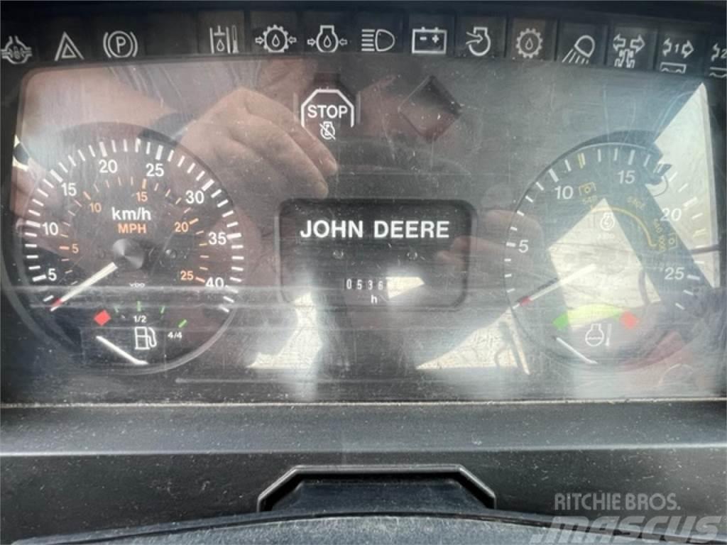 John Deere 6100 Traktori