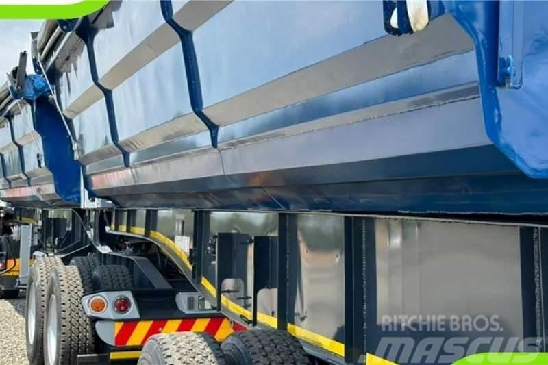 Sa Truck Bodies 2013 SA Truck Bodies 45m3 Side Tipper Citas piekabes