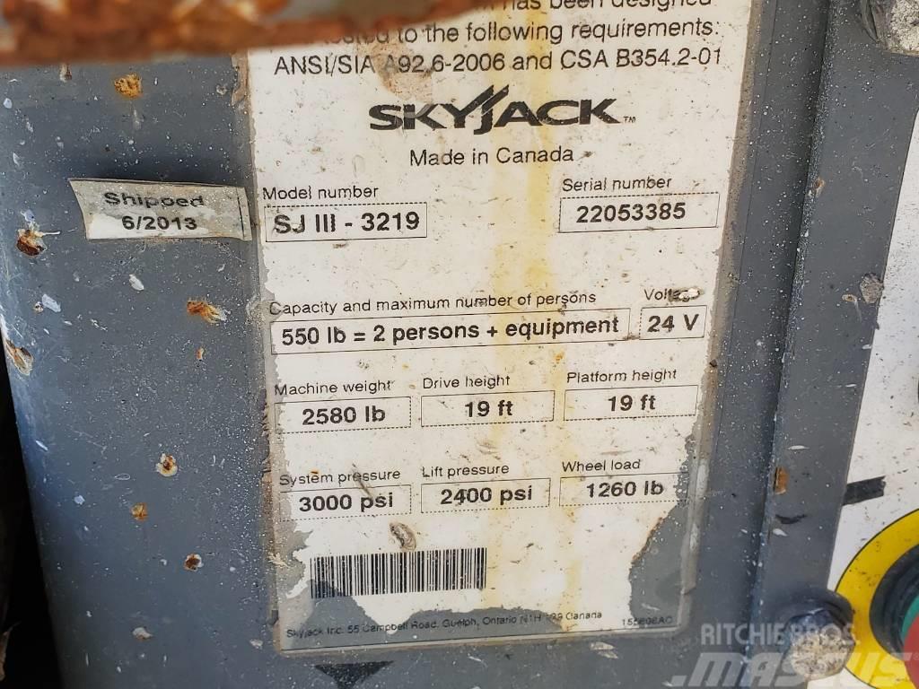 SkyJack SJIII-3219 Šķerveida pacēlāji
