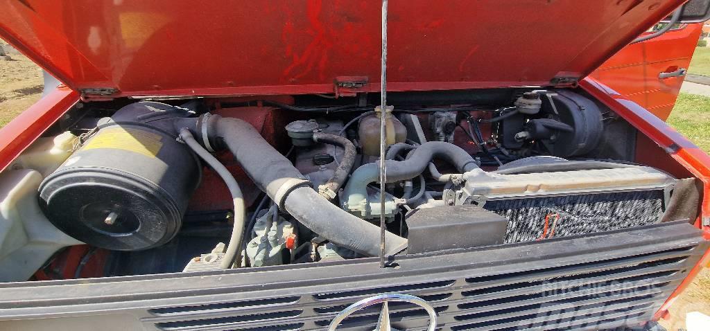 Mercedes-Benz Unimog U1300L Turbo Feuerwehr Evakuators ar manipulatoru