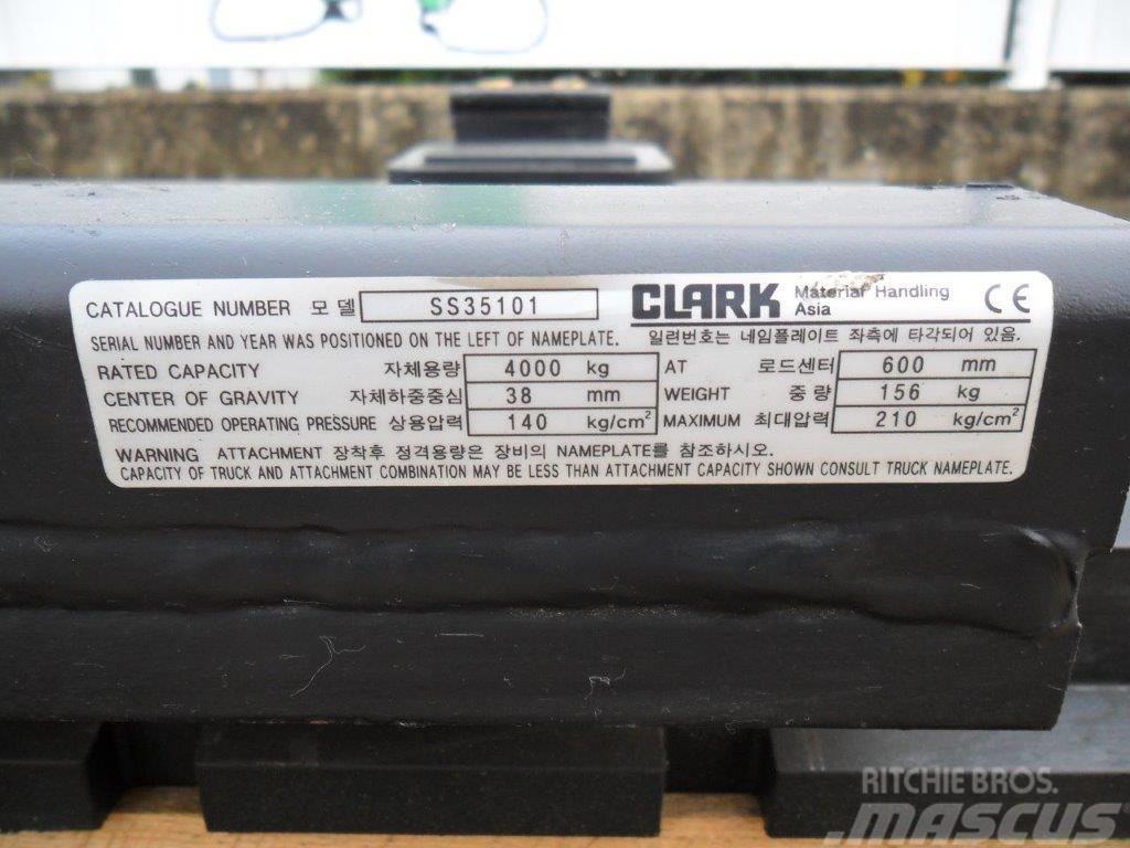 Clark Seitenschieber FEM3 - 1350mm Dakšas